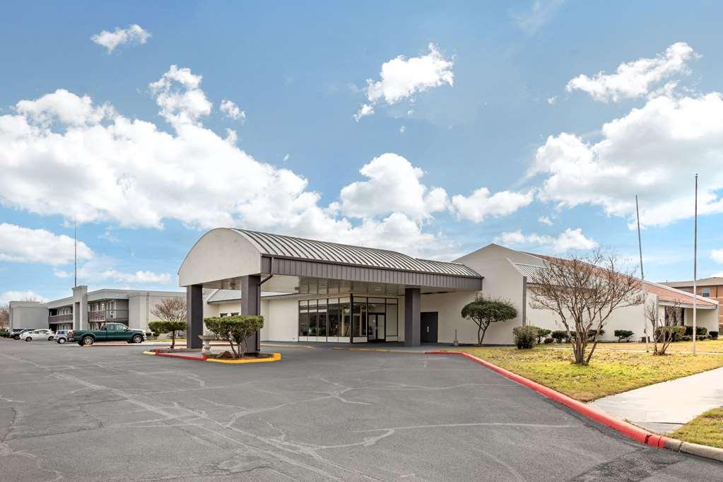 Suburban Studios Gainesville Luaran gambar