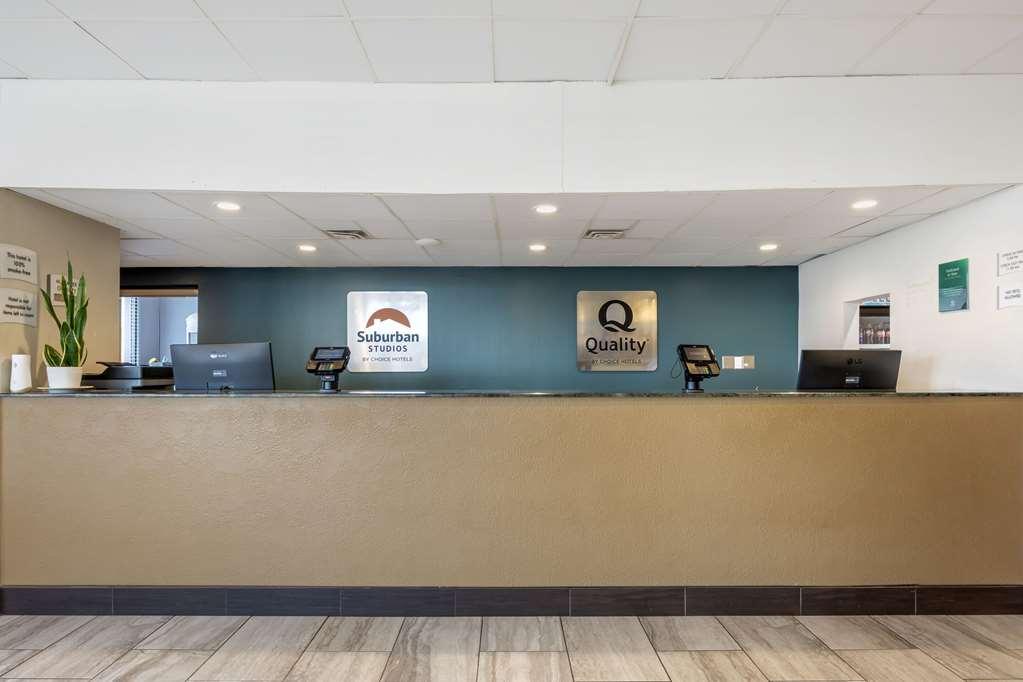 Suburban Studios Gainesville Dalaman gambar