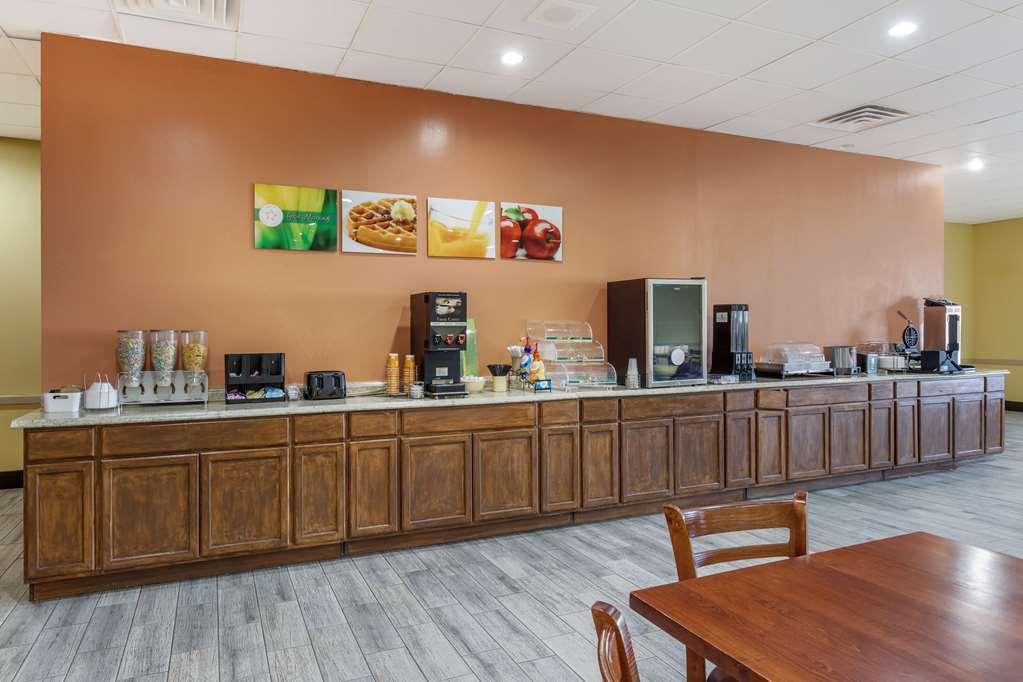 Suburban Studios Gainesville Restoran gambar